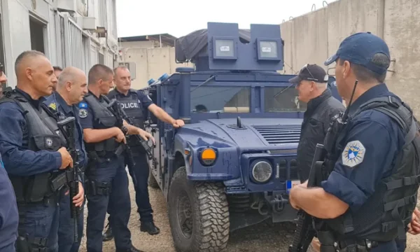 Sveçla dje vizitoi veriun, çka tha për situatën atje