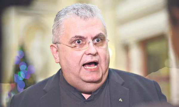 “Rrenc, pleh, armik i Malit të Zi”, Canak shpërthen me akuza ndaj Abazoviqit