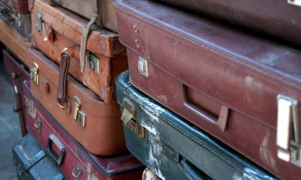 Comprano il caso all'asta, trovano le ossa di un uomo