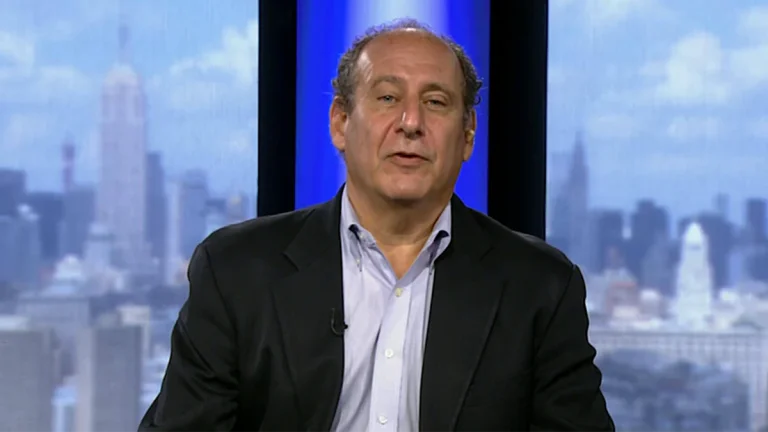 Phillips pour le dialogue Kosovo-Serbie : Ce processus est ridicule