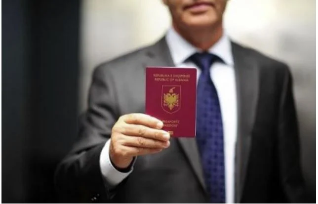 Passaporto albanese di “qualità
