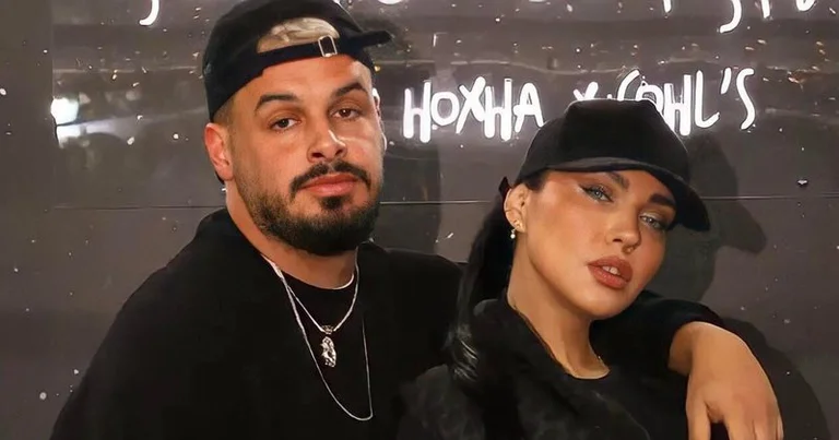 Angel confirms pregnancy: We are looking forward to touching your little hands