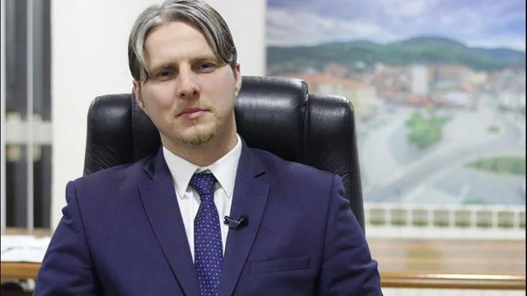 Arifi für die Regierung des Kosovo: Es ist dumm, was Kosovo mit Serbien tut