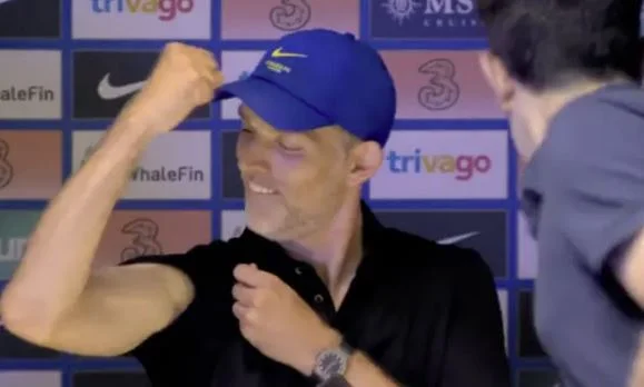 For those who didn't see Tuchel's action at the press conference, the entire hall laughed.