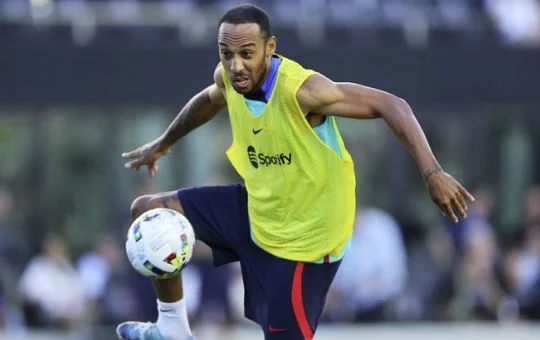 El alto precio que Barcelona quiere para Aubamyang socava un posible acuerdo con Chelsea