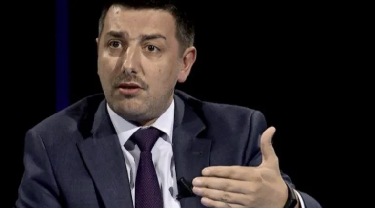 Syla: Les réductions en Albanie, Serbie, Monténégro, Macédoine à l'exception du peuple d'Albin Kurti