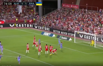 Alabama scored unglaubliches Ziel, indem man billig feuert, Torhüter nicht einmal den Ball sehen