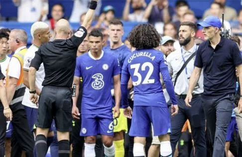28 thousand Chelsea fans sign petition to ban reference, Anthony Taylor