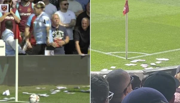 I fan del West Ham sono nervosi con Lingard. Guarda cosa gli fanno all'angolo del campo.