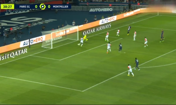 PSG marca dos goles en dos minutos contra Montepellier