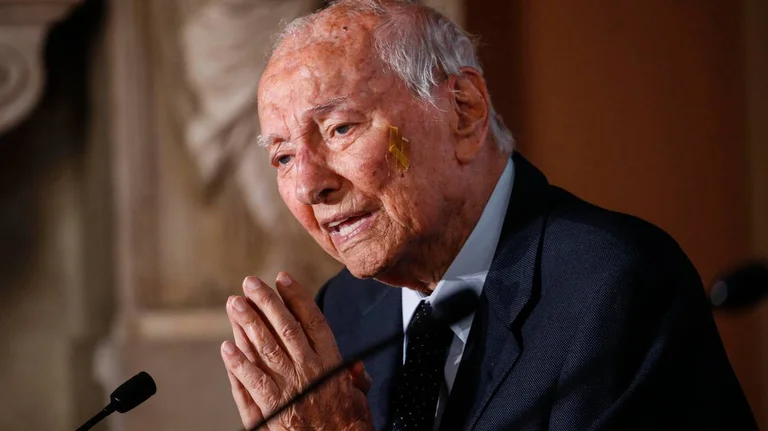 Piero Angela, known as the documentary father