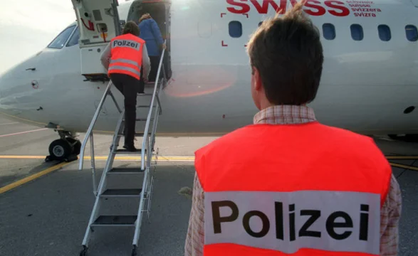 Après 30 ans, la Suisse conduit sa famille en Macédoine