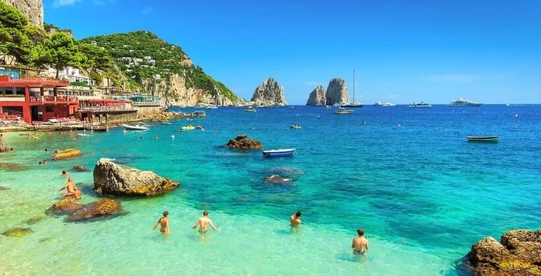 Flyer italien, Tourisme menacé