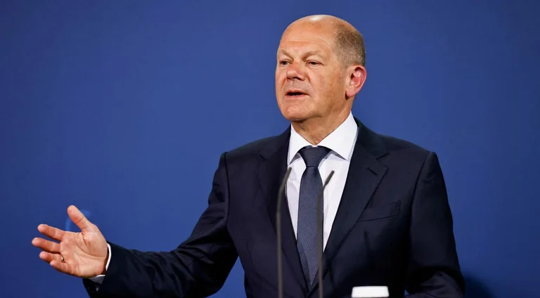 Le chancelier Scholz enquêté: un scandale de 47 millions de personnes