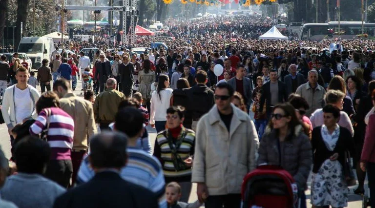 750,000 Albanians get EU residence permit