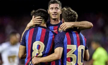 Barcelona schließt den Parasceon auf eine fantastische Weise herunter, glänzt Lewandowski und Pedri