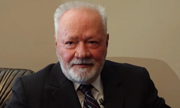 L'ex ambasciatore Montenegrin dà a Kurt alcuni consigli: Pro-Russian Serb Forces Can Create Tollov in North