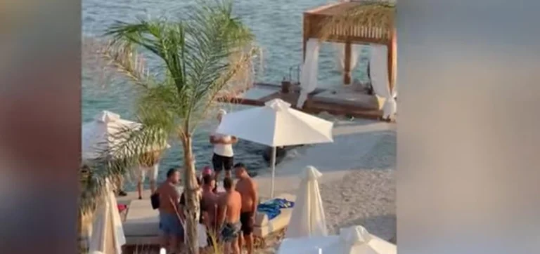 Le donne si sono eccitate, pugno a Vlora