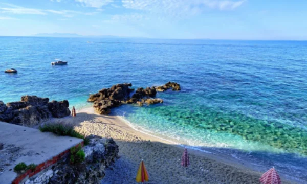 Prezzi dell'hotel nel sud, in dherme-Himara da 70.1500 per villa