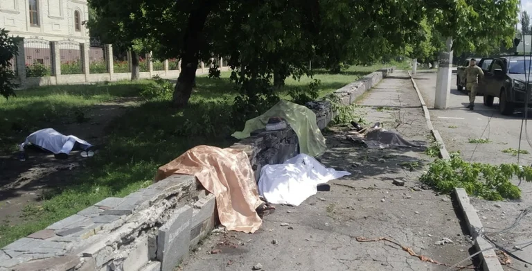 8 civilians killed by missile attack on Donnetsk