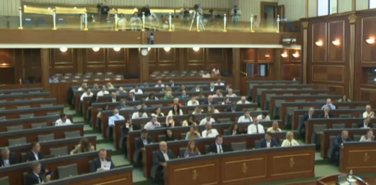 Il Parlamento approva la legge sull'affrontare la crescita dei prezzi