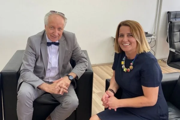 Latifi meets with the new leader of KSFKUK, following Valbon Krasniqi's resignation: Improved service calls for sacrifice