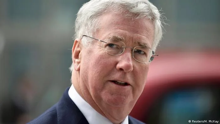 Former British Defence Minister: Kosovo, Bosnia, front lines