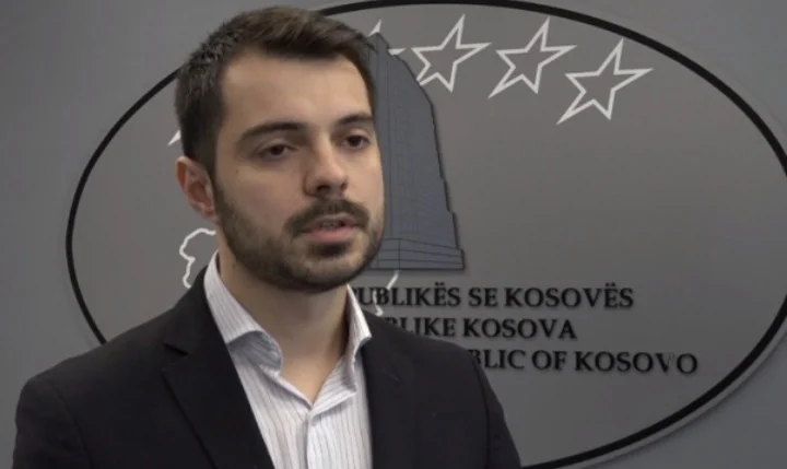 Regierungssprecher storniert Post für “Kosovar Greenfield Associates”