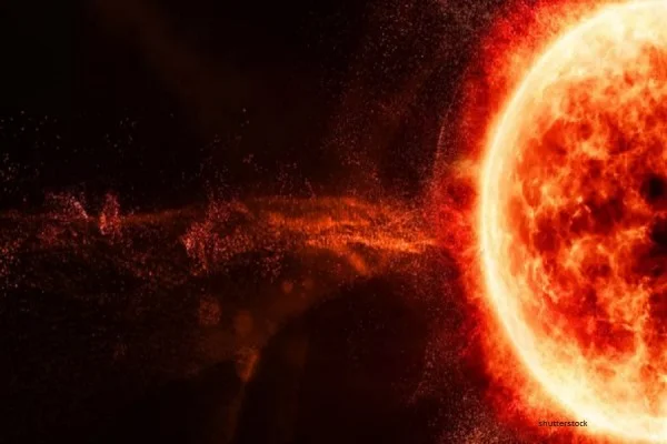Sunstorm tomorrow will hit Earth