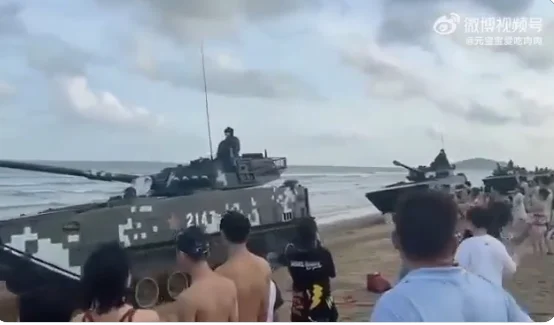 Pelosus ' visit to Taiwan: China in military maneuvers, Taipei puts eight planes on alert