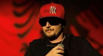 Unikatil surprend les fans, publie de nouvelles chansons en collaboration avec Don Phenom