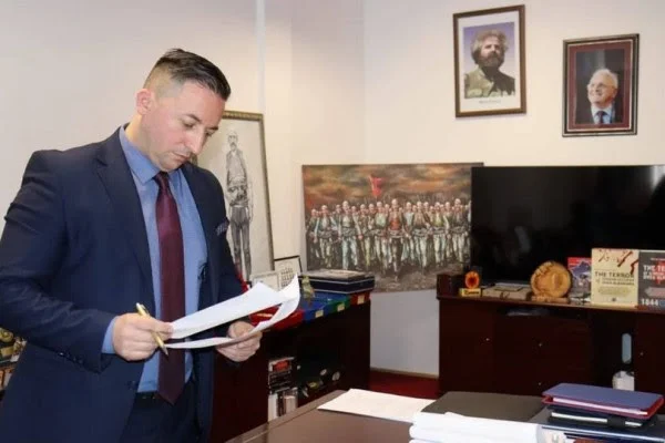 Minister of Defense Mehej: EU is caressing Serbia despite destructive approach
