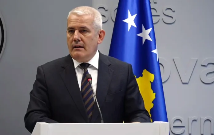 Numër i madh i armëve pa leje në Kosovë, Sveçla: Jemi në fazën e draftimit të ndryshimeve ligjore për armët