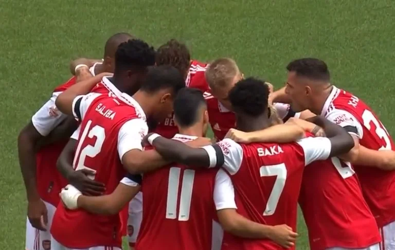 No tiene la cinta, pero Granit Jaka es el verdadero líder de Arsenal.