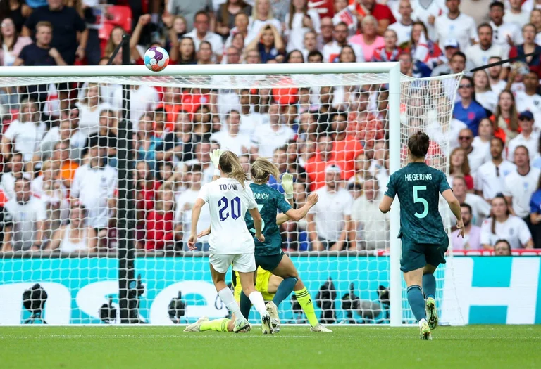 There are no winners at regular times ʹthe finale of the women's European between England and Germany going on
