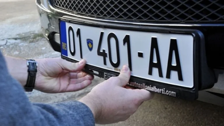As KS as RKS, të hënën kontrata për targa të reja