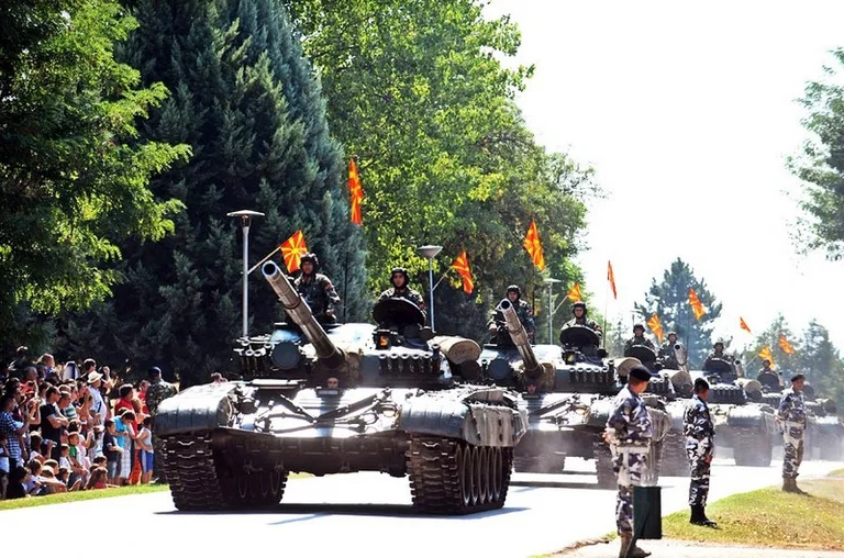 Macédoine du Nord pour donner des chars ukrainiens de l'ère soviétique