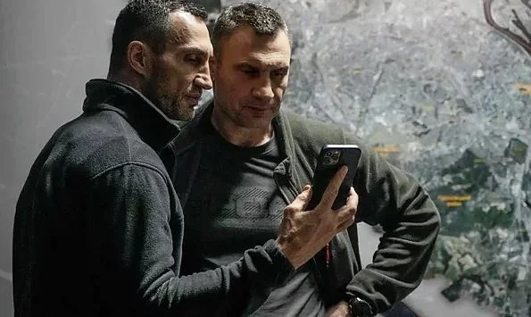 Wladimir et Vitaly Klitschko dans une interview émotionnelle: Des gens meurent, violés et torturés