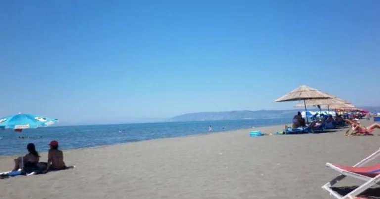 35 ans du Kosovo meurt sur la plage de Tales