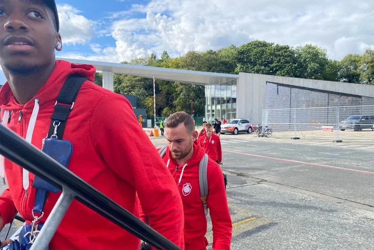 Panic for Antwerp prior to the light match, had problems during travel to Pristina