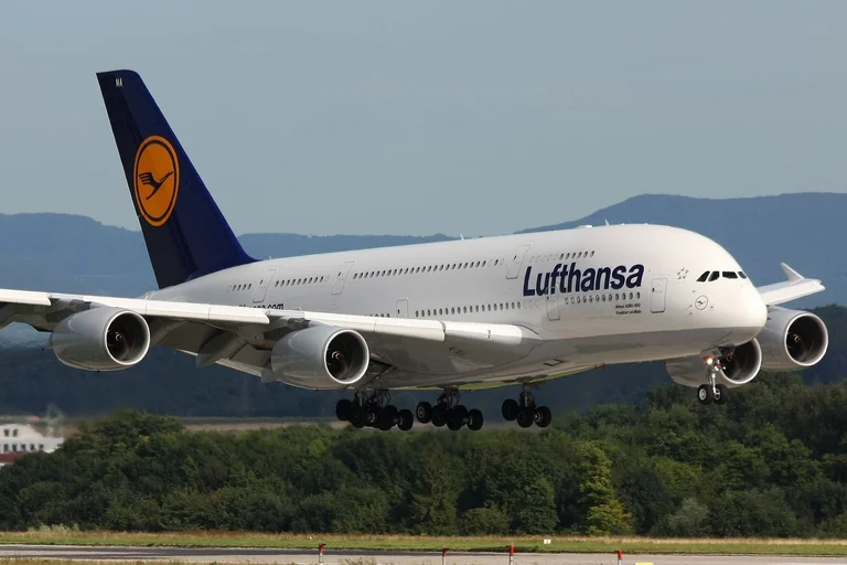 Lufthansa cancels 1,000 flights, deadlocks around 134 thousand passengers