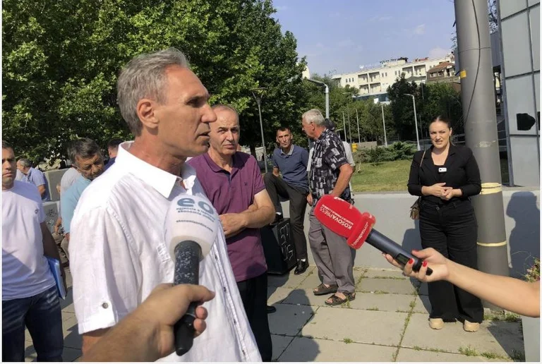 “Kosova Thrill” lavoratori dicono che molte famiglie sono rimaste senza reddito