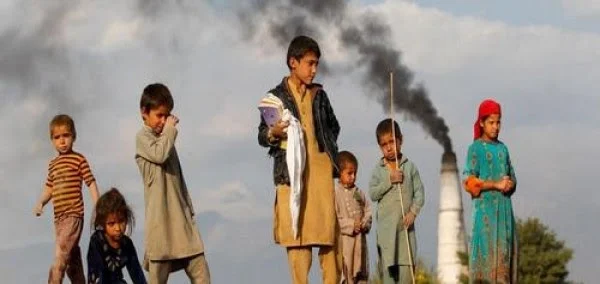 Deux enfants sont morts et huit ont été blessés dans une explosion en Afghanistan