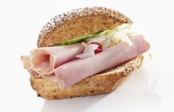 L'uomo che smette di rilasciare gas per 5 anni fa causa al posto in cui ha comprato il panino.