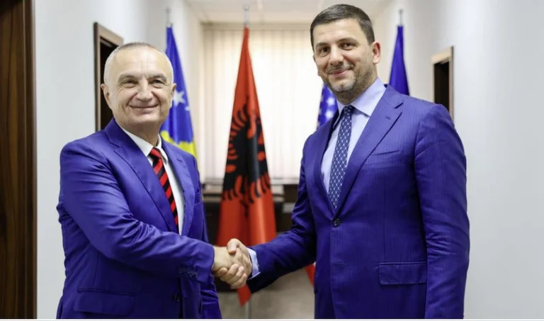 Krasniqi loue Meta pour sa contribution à l'unification politique et civique