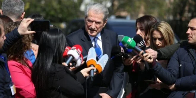 Sali Berisha says himself: I've been declared non grata from Great Britain