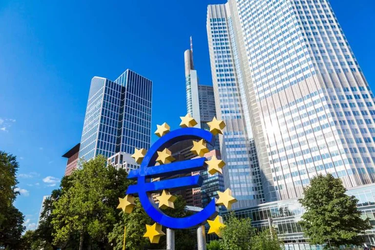 Per la prima volta in 11 anni, la Banca centrale europea aumenta i tassi di interesse