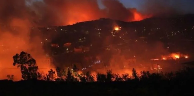 Une vision effrayante des incendies en Grèce