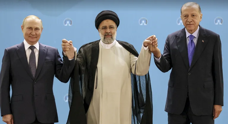 Putin's actual visit to Iran: He started crying at the airport, ended up waiting for Erdogan