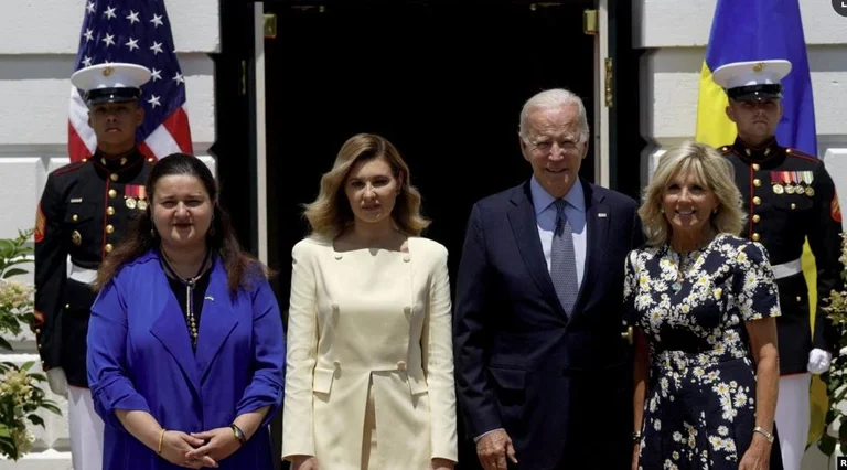 Les premières dames des États-Unis et de l'Ukraine se rencontrent à Washington